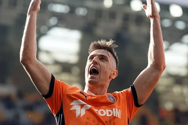 Krzysztof Piatek, Al Duhail’e Transfer Oldu: Katar Ligi’nde Yeni Bir Macera Başlıyor
